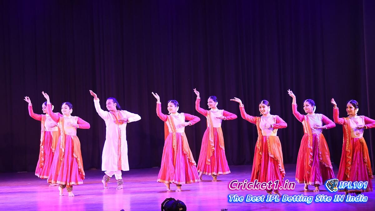 A colourful Kathak presentation by Nirupama and Rajendra - Best Cricket ...